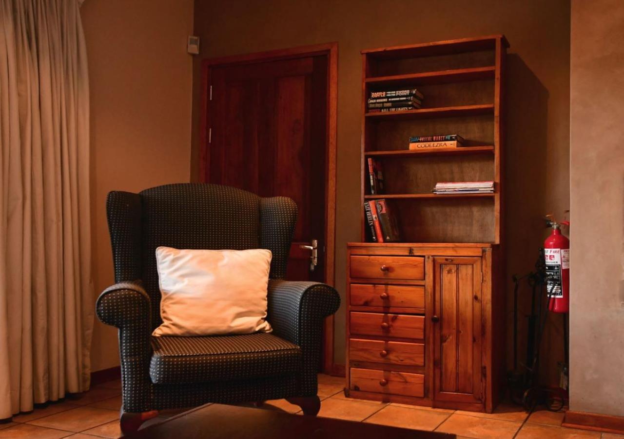 The Clarens Place Luaran gambar